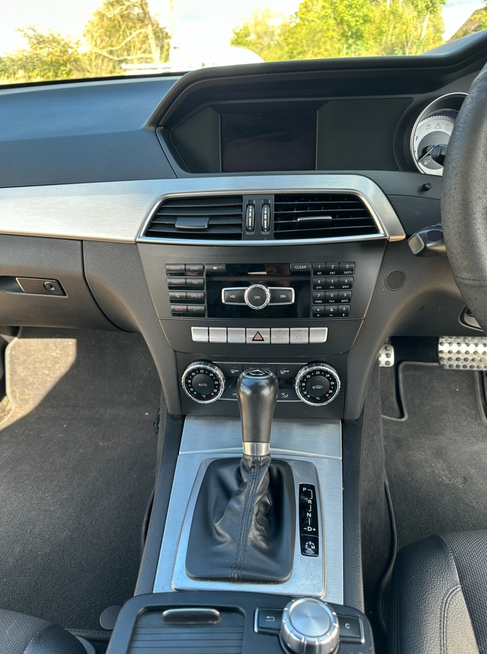 Used Mercedes-Benz C Class 2012 for sale - 76542810: Photo 9