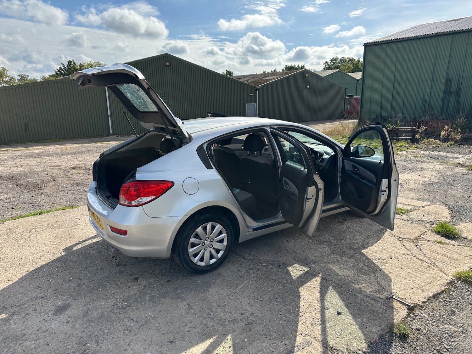 Used Chevrolet Cruze 2013 for sale - 76127920: Photo 7