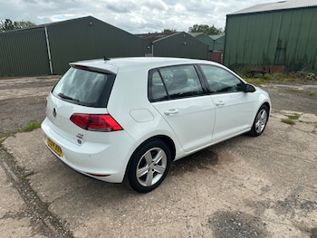 Used Volkswagen Golf 2015 for sale - 78640061: Photo