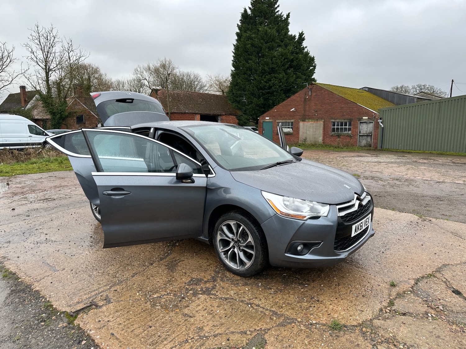 Used Citroen DS4 2011 for sale - 78143829: Photo 6