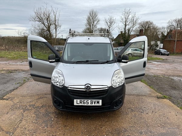 Used Vauxhall Combo 2015 for sale - 73410377: Photo 16