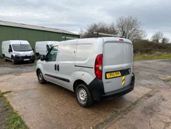 Used Vauxhall Combo 2015 for sale - 73410377: Photo