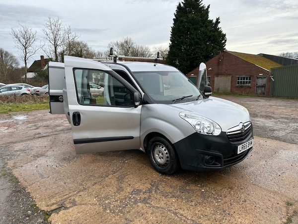 Used Vauxhall Combo 2015 for sale - 73410377: Photo 6