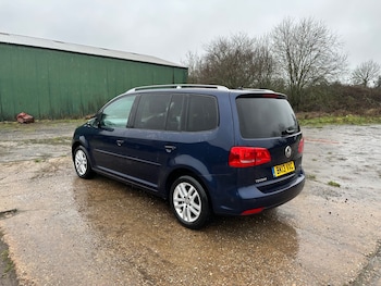 Used Volkswagen Touran 2013 for sale - 77432260: Photo