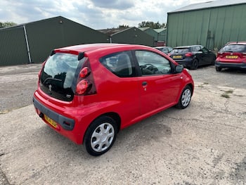 Used Peugeot 107 2014 for sale - 79638172: Photo