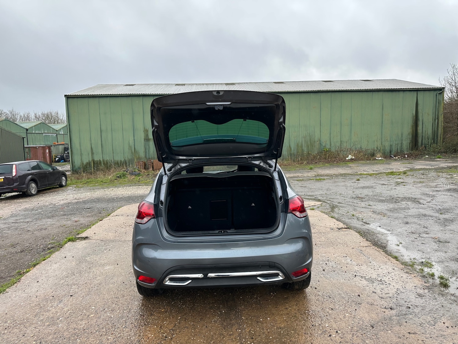 Vehicle 21