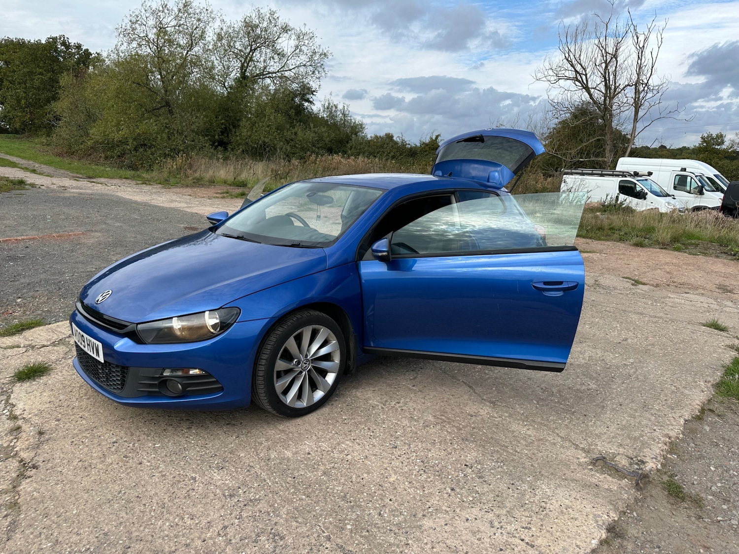 Used Volkswagen Scirocco 2009 for sale - 76091157: Photo 5