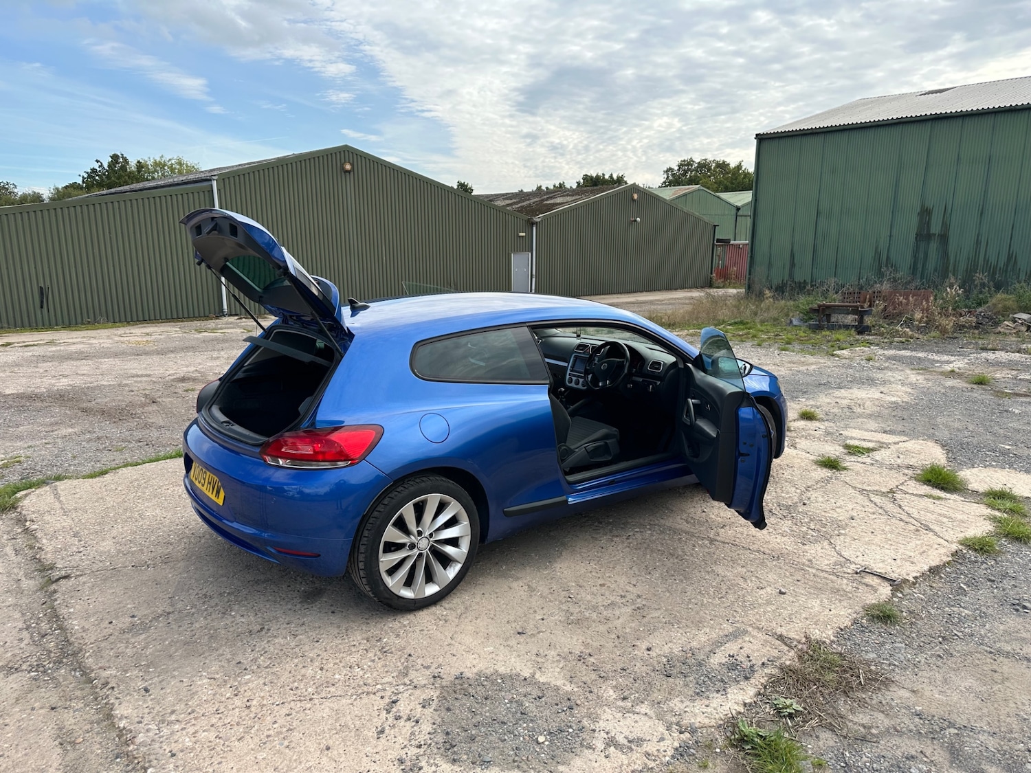 Used Volkswagen Scirocco 2009 for sale - 76091157: Photo 7