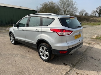 Used Ford Kuga 2015 for sale - 77962064: Photo