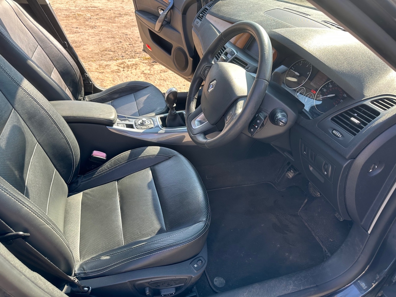 Used Renault Laguna 2010 for sale - 78144108: Photo 12