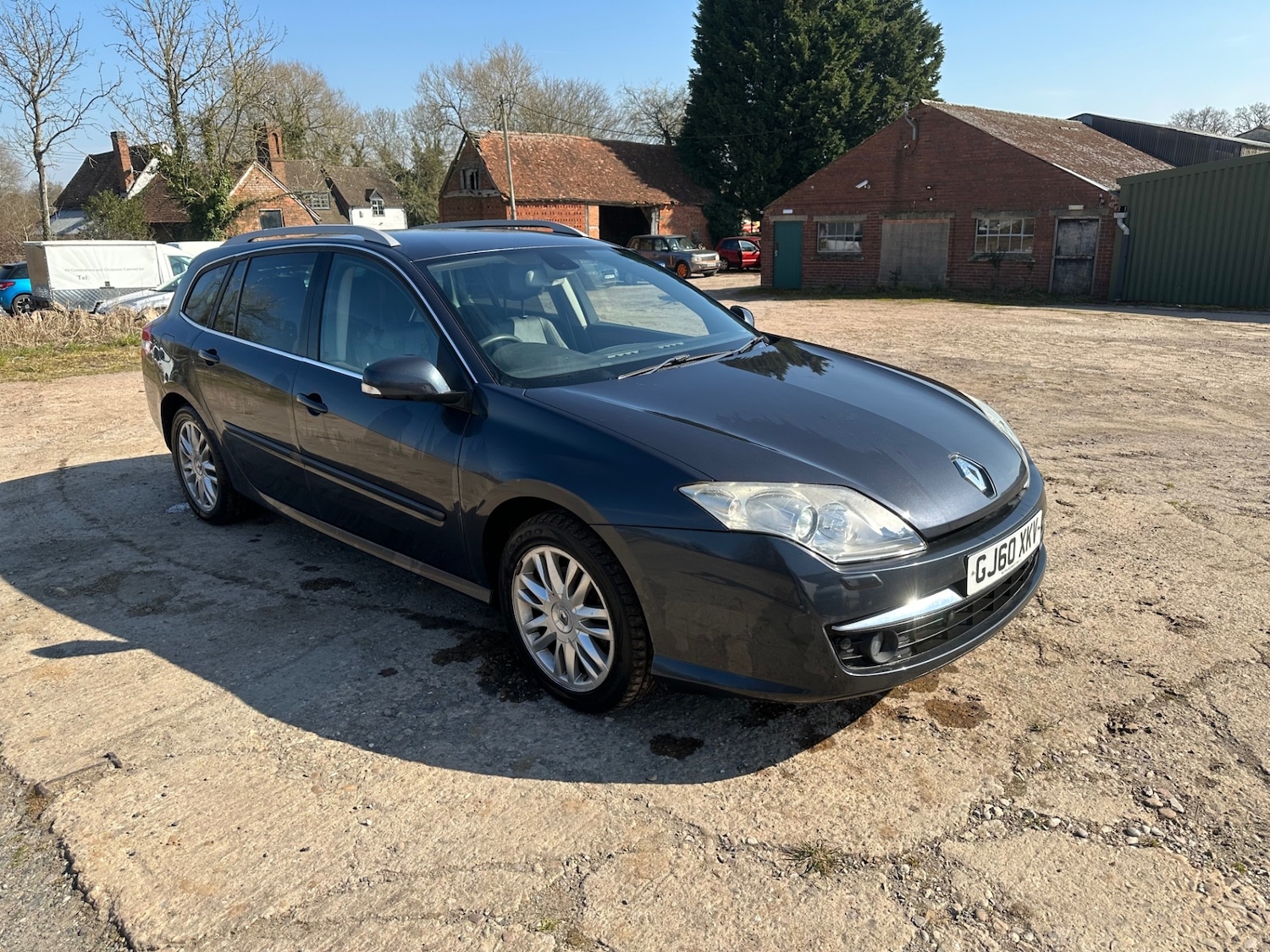 Used Renault Laguna 2010 for sale - 78144108: Photo 2