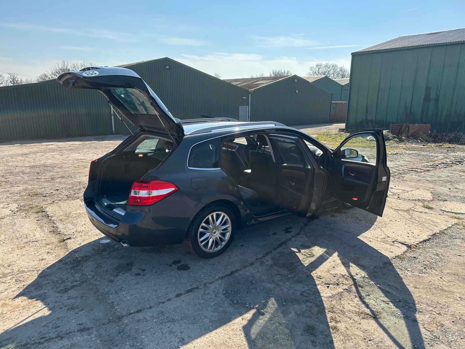 Used Renault Laguna 2010 for sale - 78144108: Photo 8