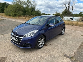 Used Peugeot 208 2016 for sale - 79446678: Photo