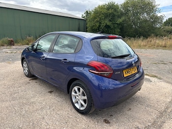 Used Peugeot 208 2016 for sale - 79446678: Photo