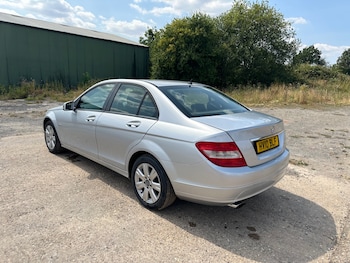 Used Mercedes-Benz C Class 2010 for sale - 79262675: Photo