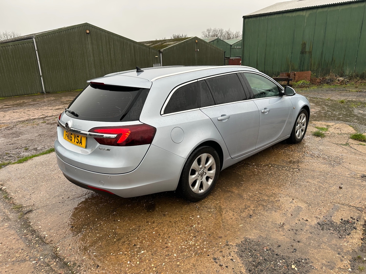 Used Vauxhall Insignia 2016 for sale - 76982650: Photo 3