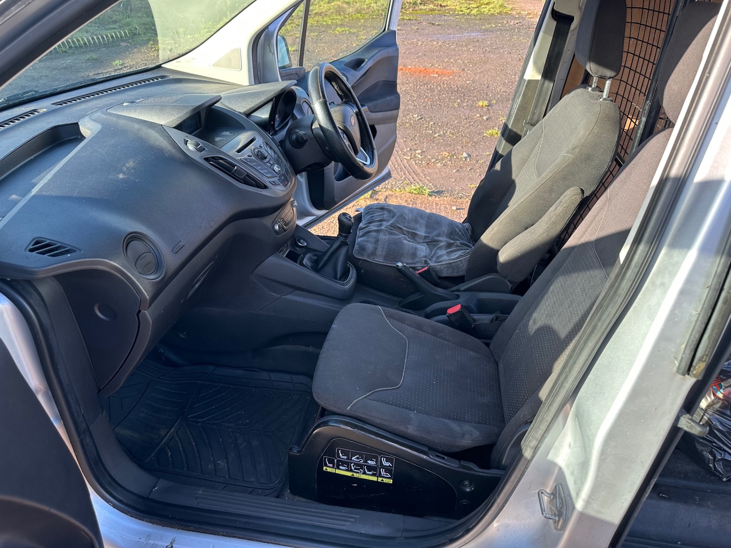 Used Ford Transit Courier 2015 for sale - 77245333: Photo 12