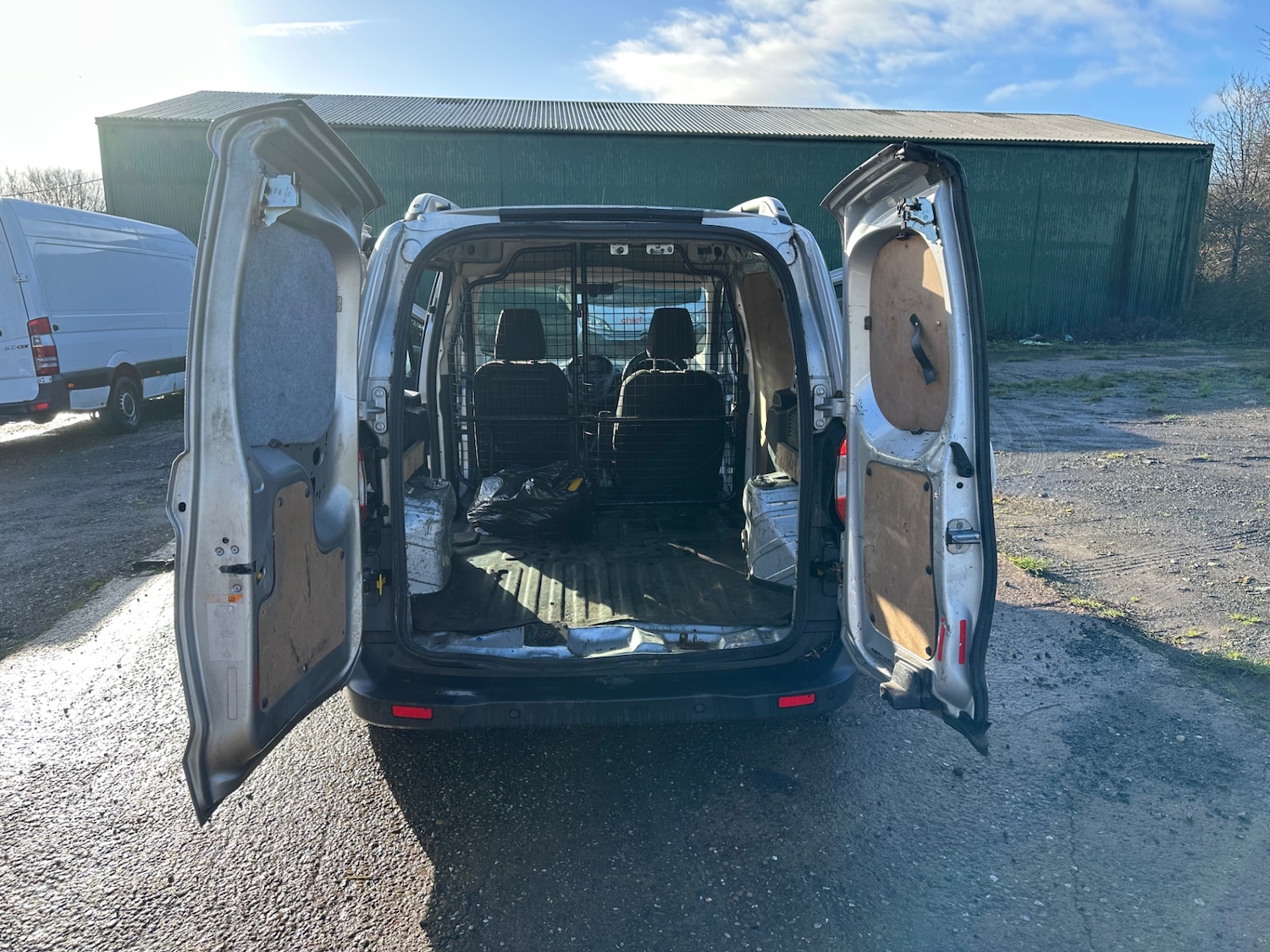 Used Ford Transit Courier 2015 for sale - 77245333: Photo 18