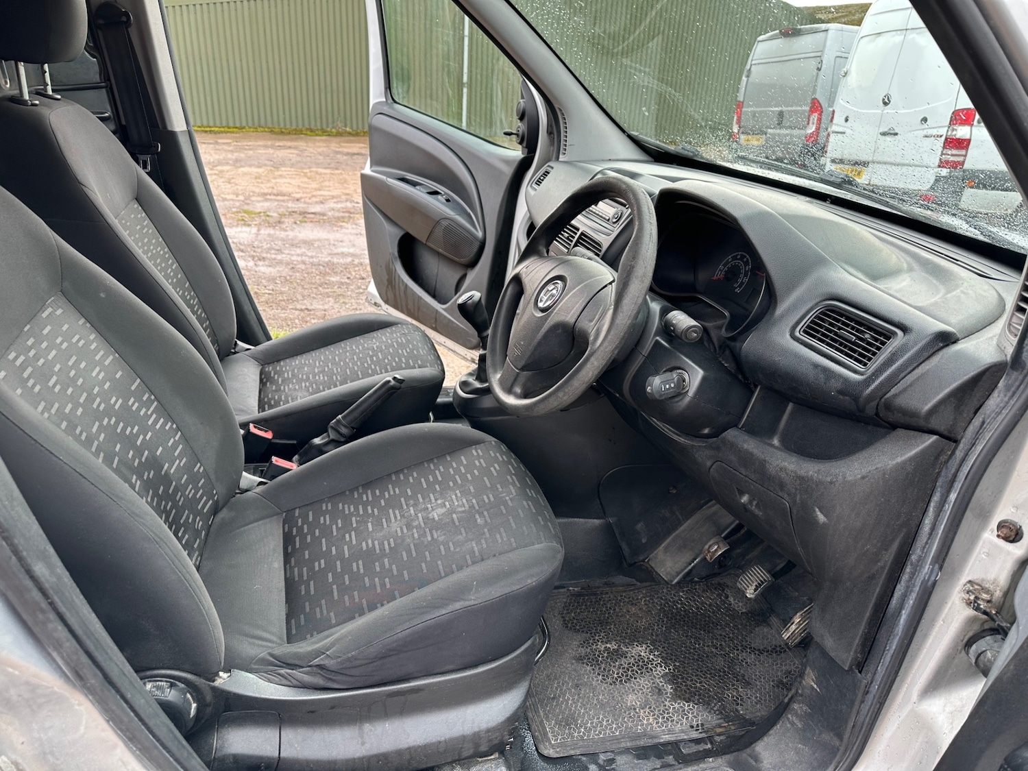 Used Vauxhall Combo 2015 for sale - 78143840: Photo 11