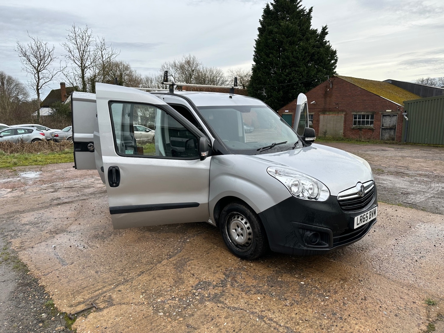 Used Vauxhall Combo 2015 for sale - 78143840: Photo 6