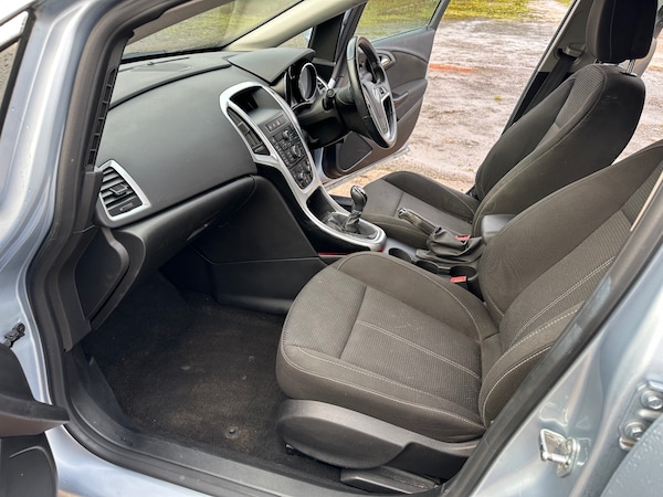 Used Vauxhall Astra 2015 for sale - 73525477: Photo 12