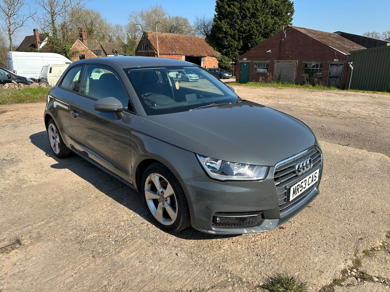 Used Audi A1 2016 for sale - 77947155: Photo 2