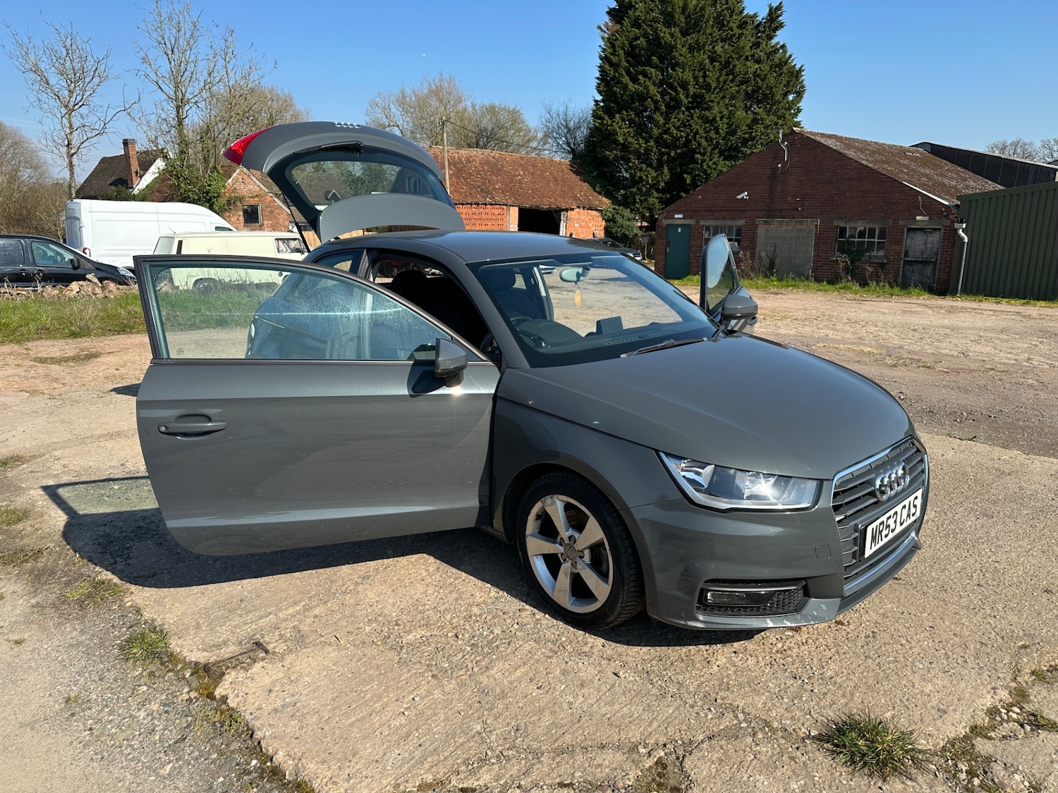 Used Audi A1 2016 for sale - 77947155: Photo 6