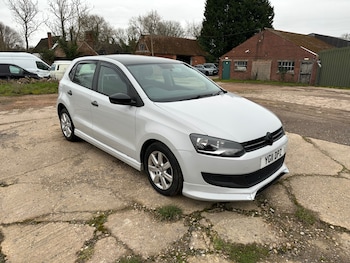Used Volkswagen Polo 2011 for sale - 77579633: Photo
