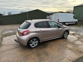 Used Peugeot 208 2012 for sale - 73351796: Photo