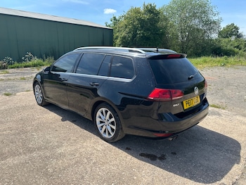Used Volkswagen Golf 2017 for sale - 78825906: Photo
