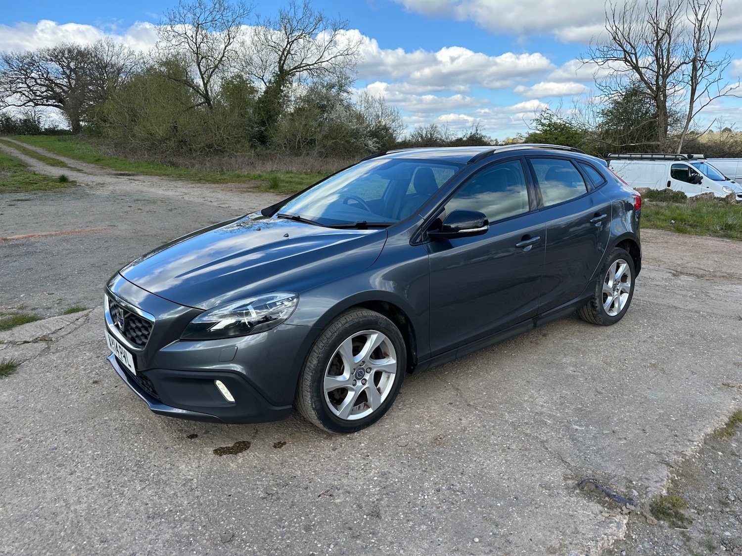 Used Volvo V40 2014 for sale - 78107703: Photo 1