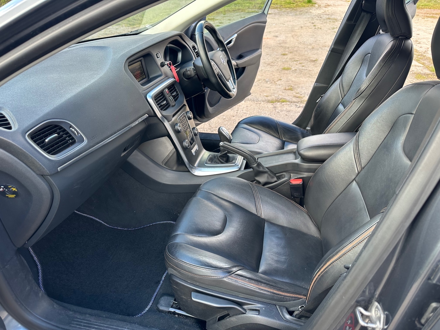 Used Volvo V40 2014 for sale - 78107703: Photo 12