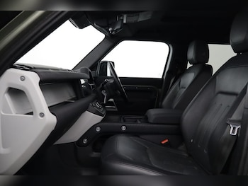 Used Land Rover Defender 2021 for sale - 79299279: Photo