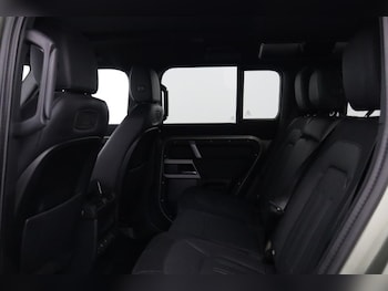 Used Land Rover Defender 2021 for sale - 79299279: Photo