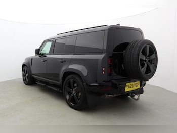 Used Land Rover Defender 2025 for sale - 78592580: Photo