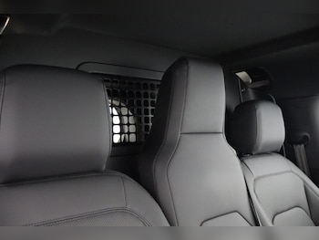Used Land Rover Defender 2026 for sale - 78817585: Photo