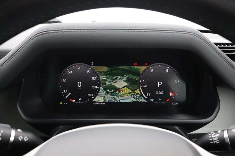 Used Land Rover Defender 2022 for sale - 77381073: Photo 16