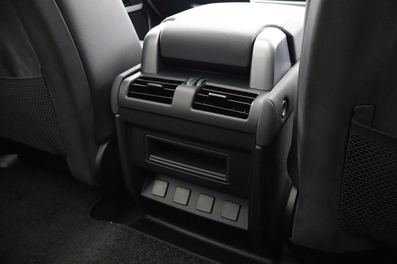 Used Land Rover Defender 2022 for sale - 77381073: Photo 18