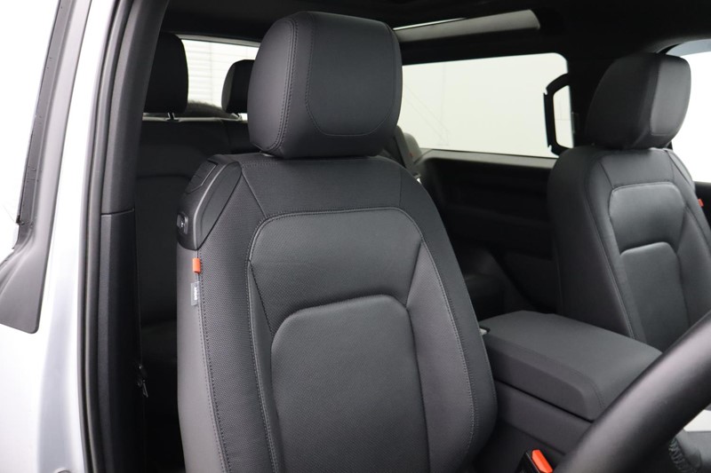 Used Land Rover Defender 2022 for sale - 77381073: Photo 32