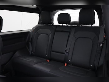 Used Land Rover Defender 2022 for sale - 77381073: Photo