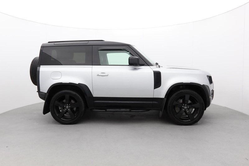 Used Land Rover Defender 2022 for sale - 77381073: Photo 5