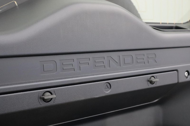 Used Land Rover Defender 2022 for sale - 77381073: Photo 50