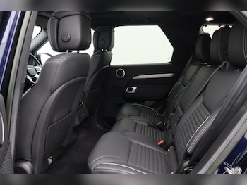 Used Land Rover Discovery 2022 for sale - 77179618: Photo