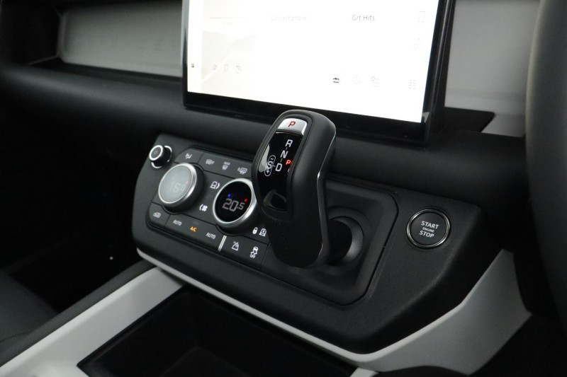 Used Land Rover Defender 2025 for sale - 77087671: Photo 13