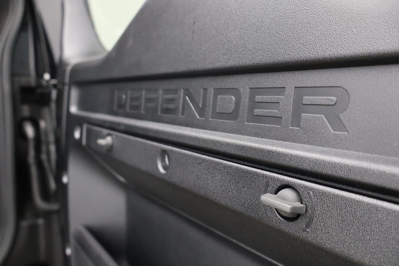 Used Land Rover Defender 2025 for sale - 77087671: Photo 26
