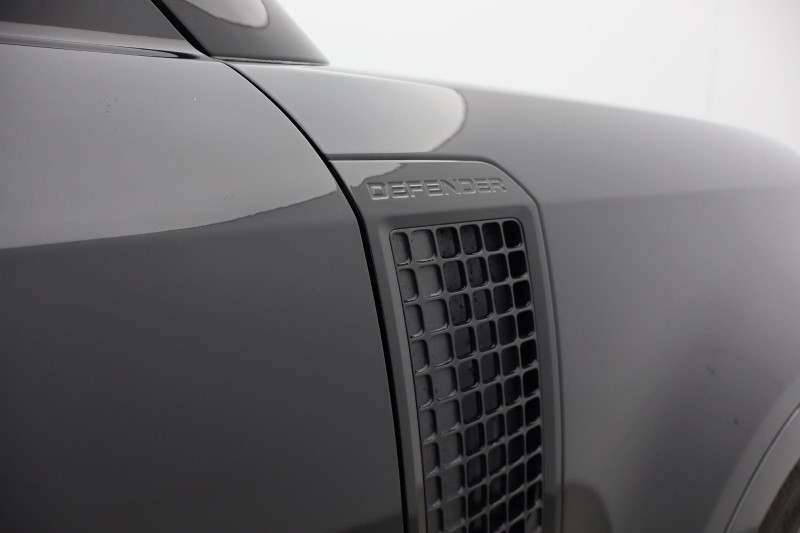 Used Land Rover Defender 2025 for sale - 77087671: Photo 36
