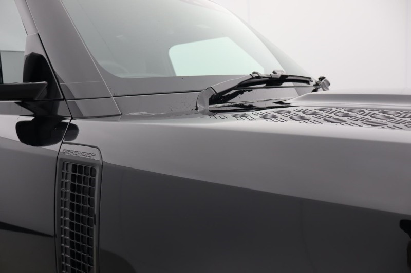 Used Land Rover Defender 2025 for sale - 77087671: Photo 37