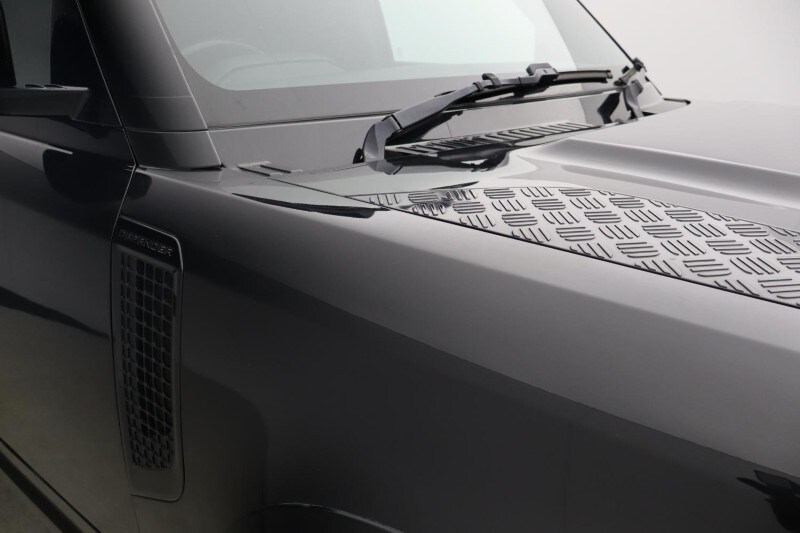 Used Land Rover Defender 2022 for sale - 78152752: Photo 32