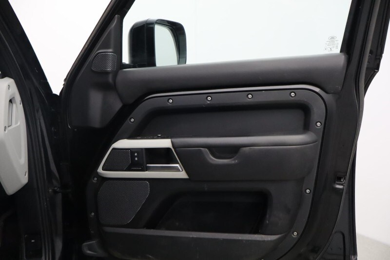 Used Land Rover Defender 2022 for sale - 78152752: Photo 36