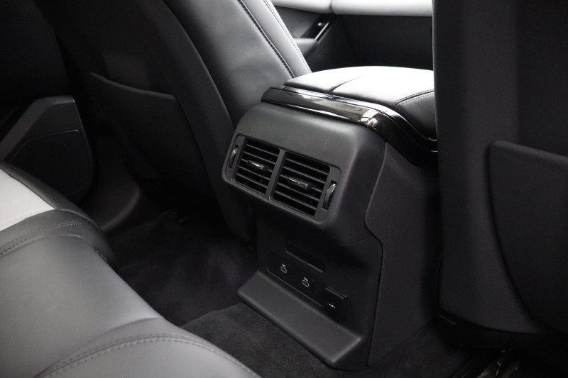 Used Land Rover Range Rover Velar 2024 for sale - 76981926: Photo 18